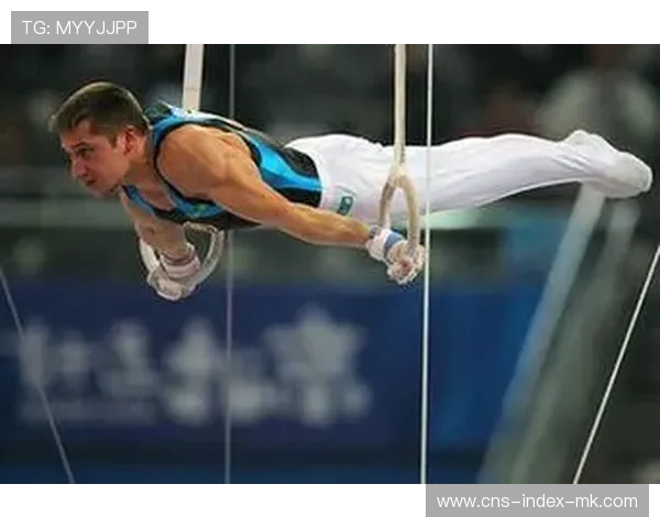 吊环十字支撑长时间保持令人震撼